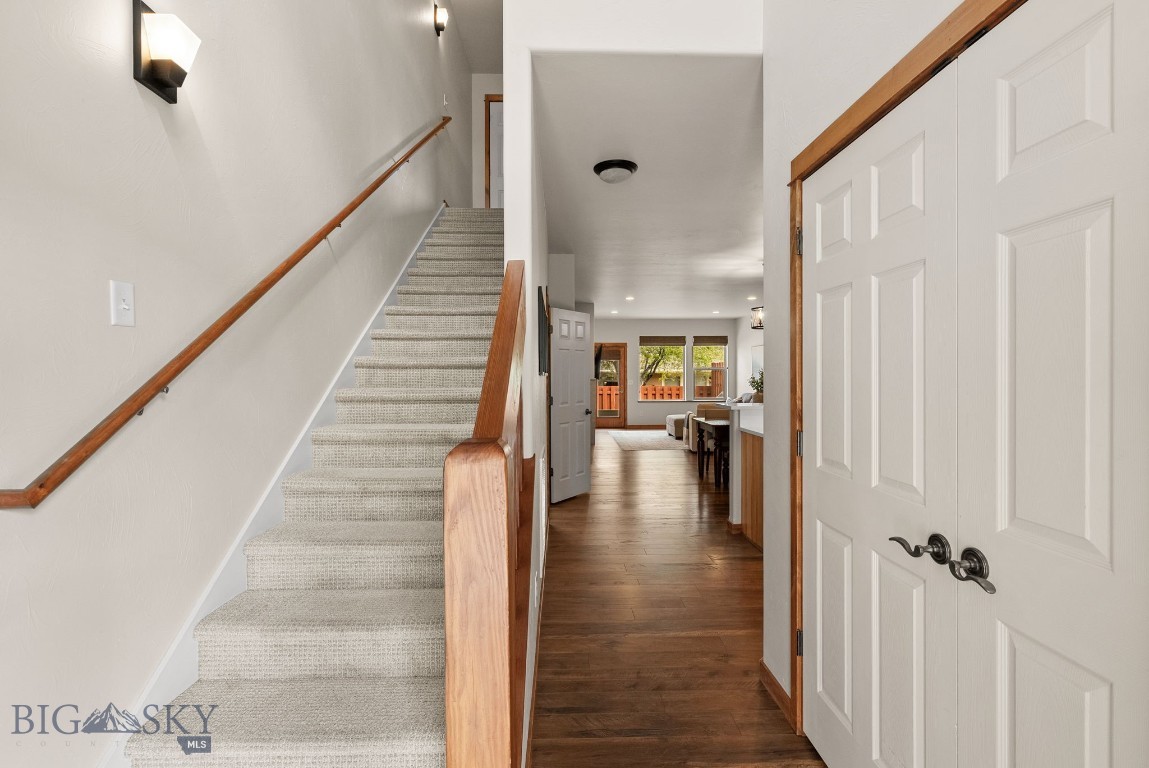 Lessley Estates Condo - Residential