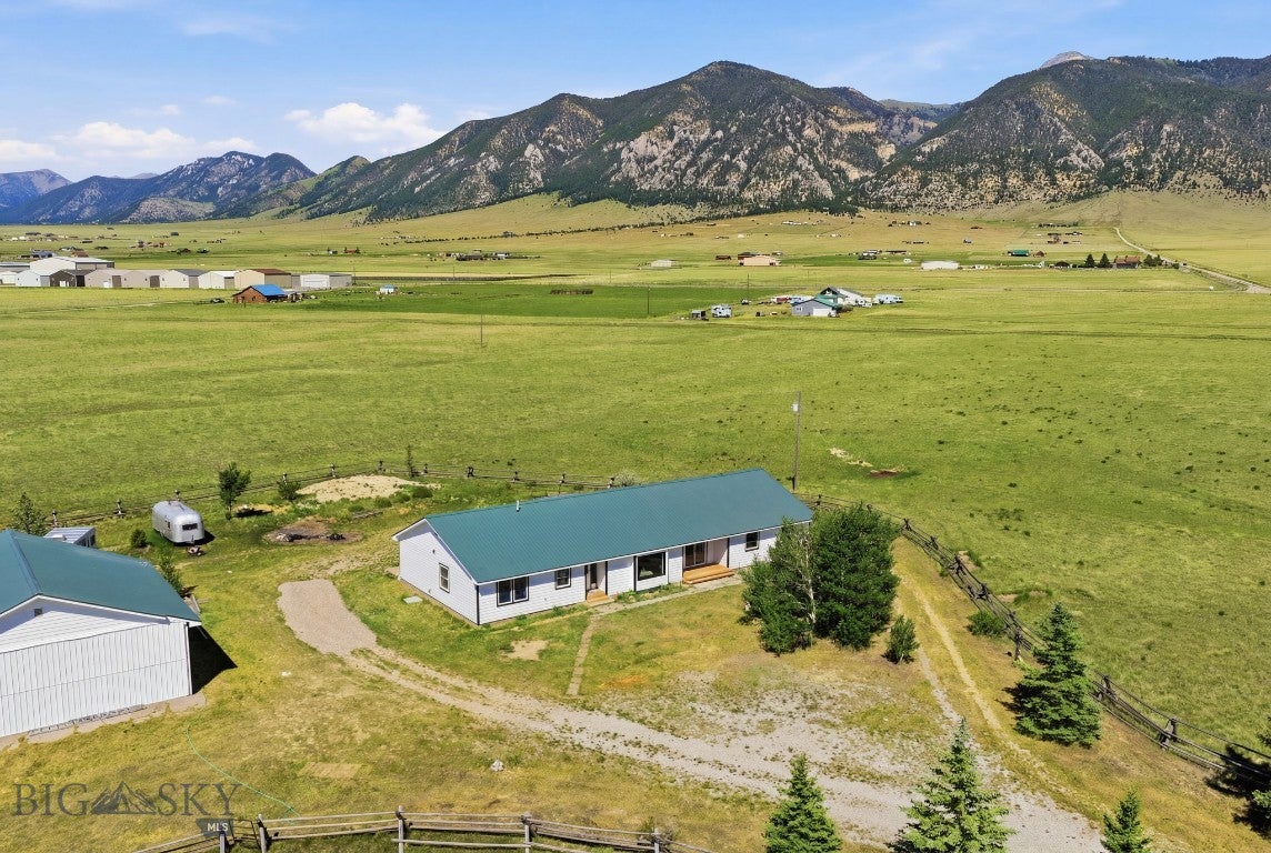 127 Airport Road 8A, 7B