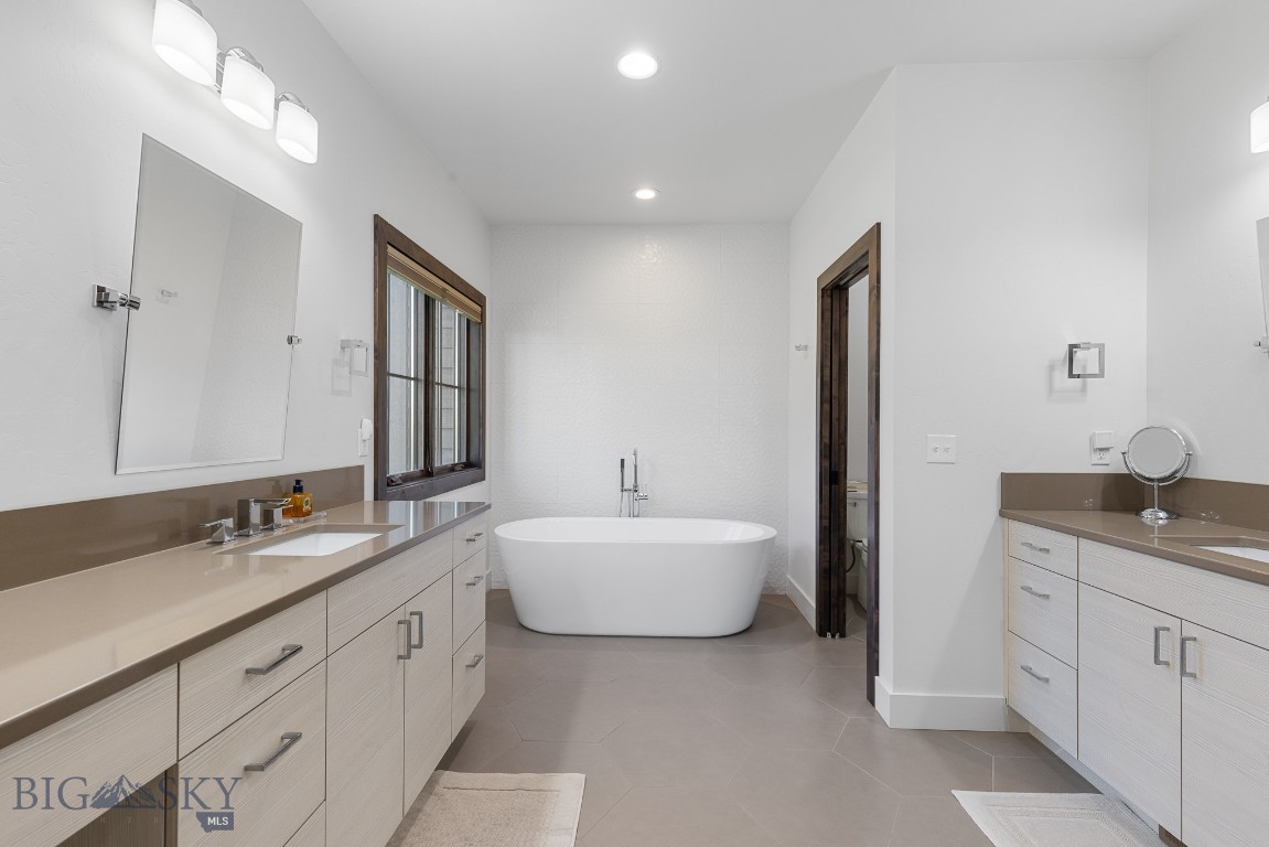 Bozeman, Montana 59718, United States, 3 Bedrooms Bedrooms, ,3 BathroomsBathrooms,Residential,Contingent,49800