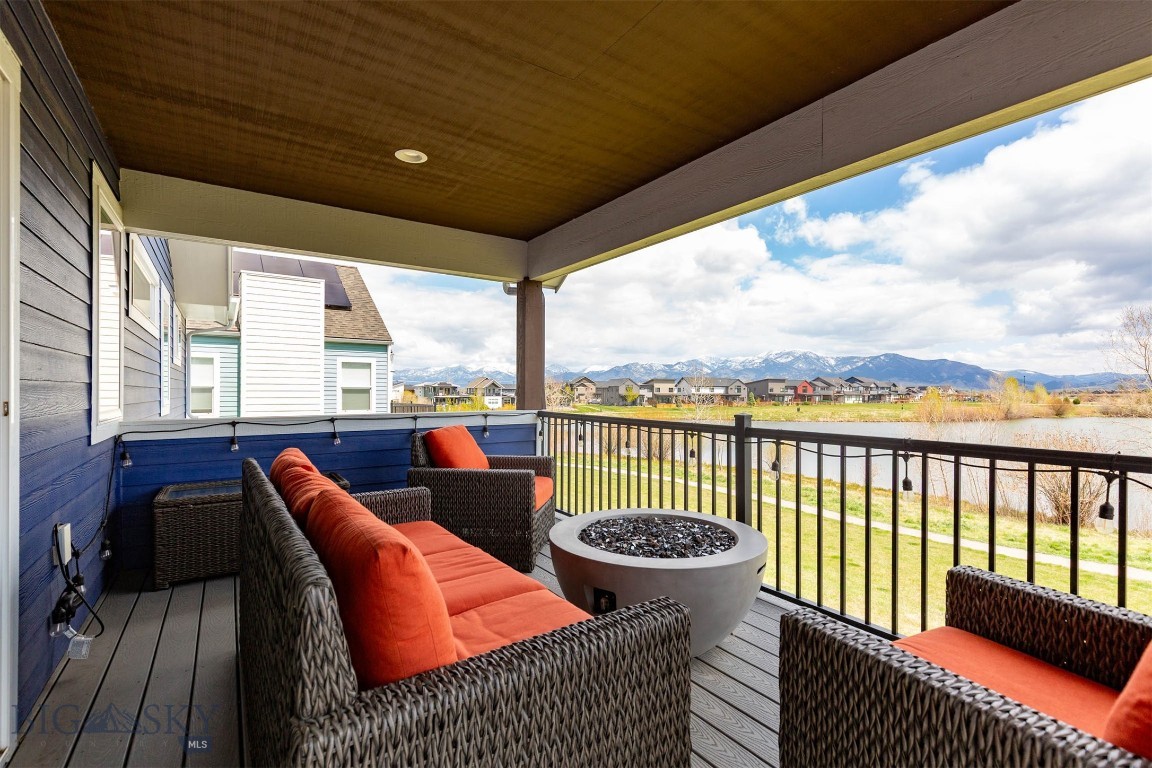 The Lakes at Valley West - Residential