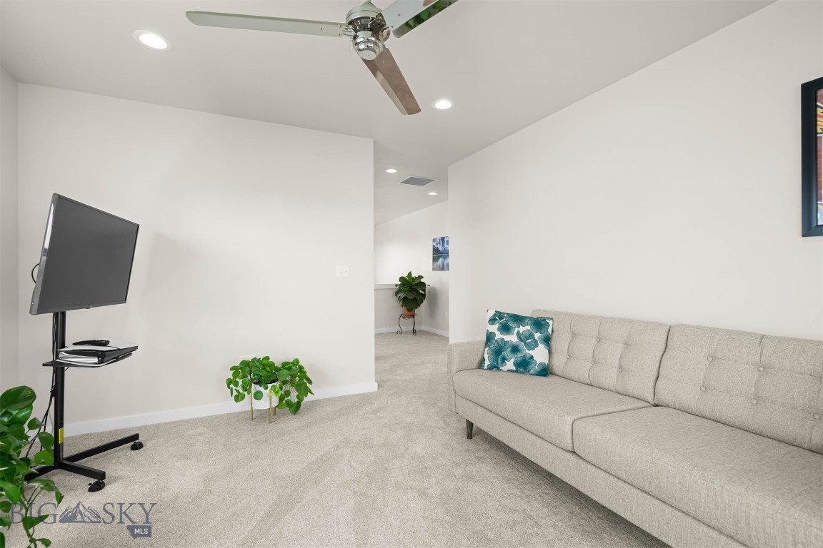The Lakes at Valley West - Residential