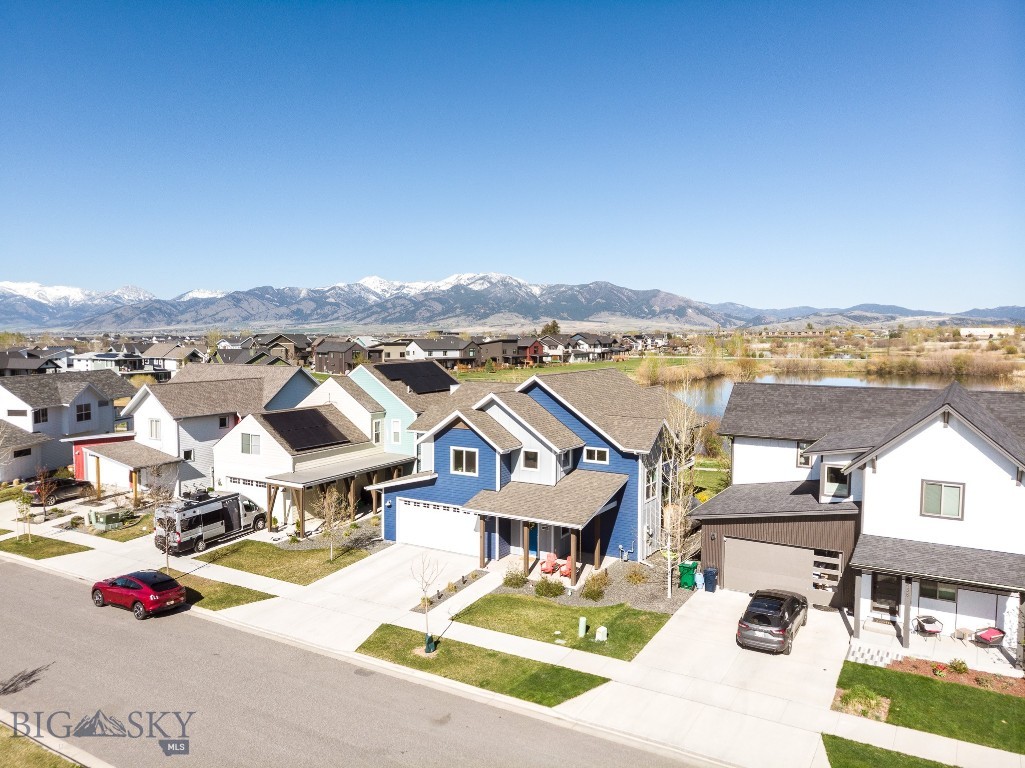 The Lakes at Valley West - Residential