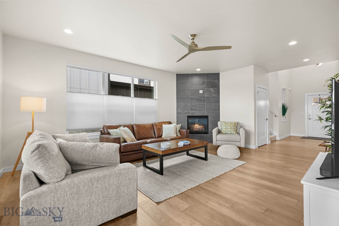 The Lakes at Valley West - Residential