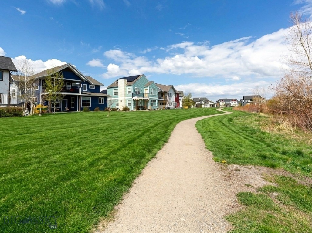 The Lakes at Valley West - Residential