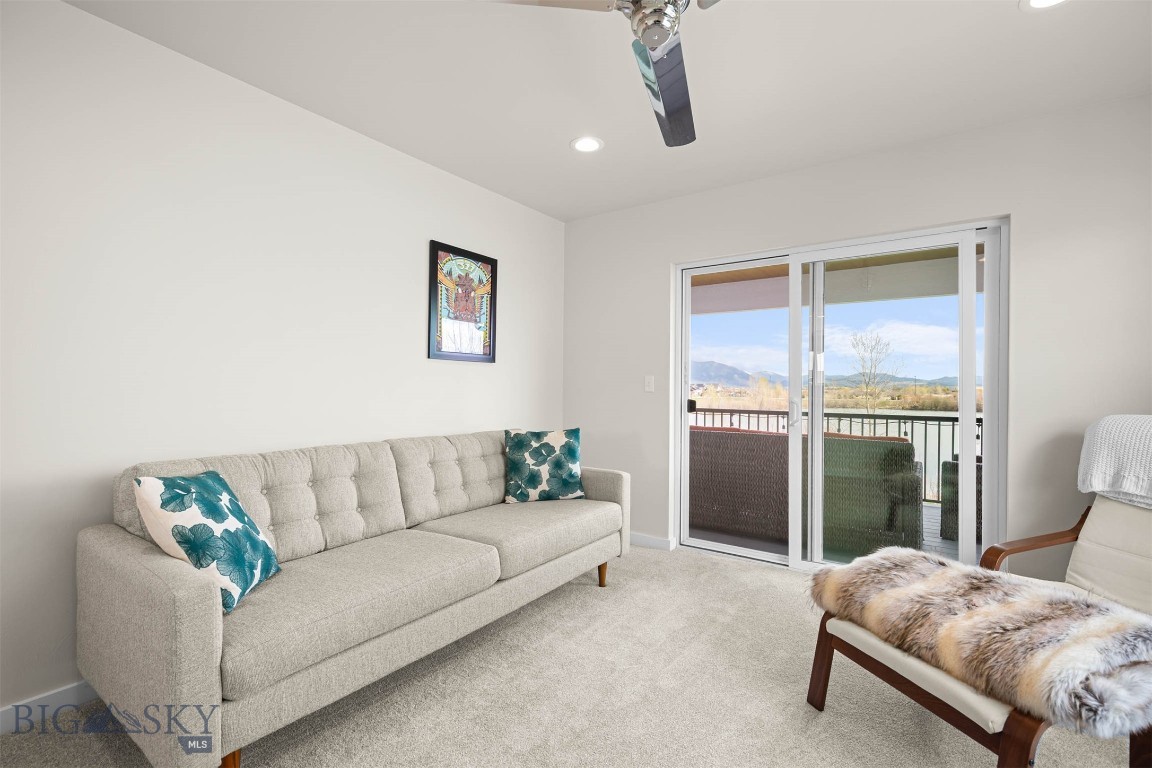 The Lakes at Valley West - Residential