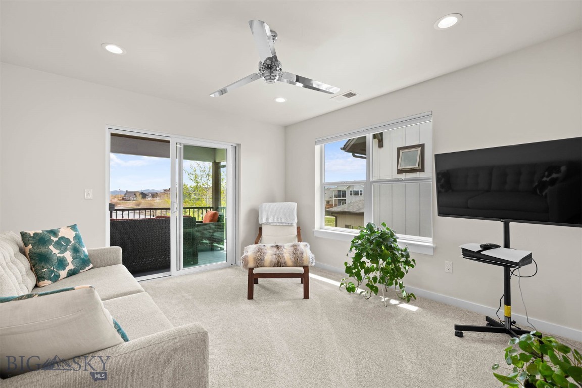 The Lakes at Valley West - Residential