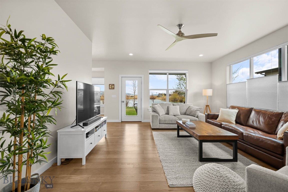 The Lakes at Valley West - Residential