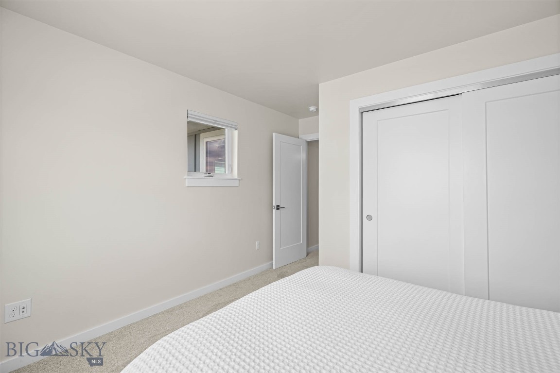 The Lakes at Valley West - Residential