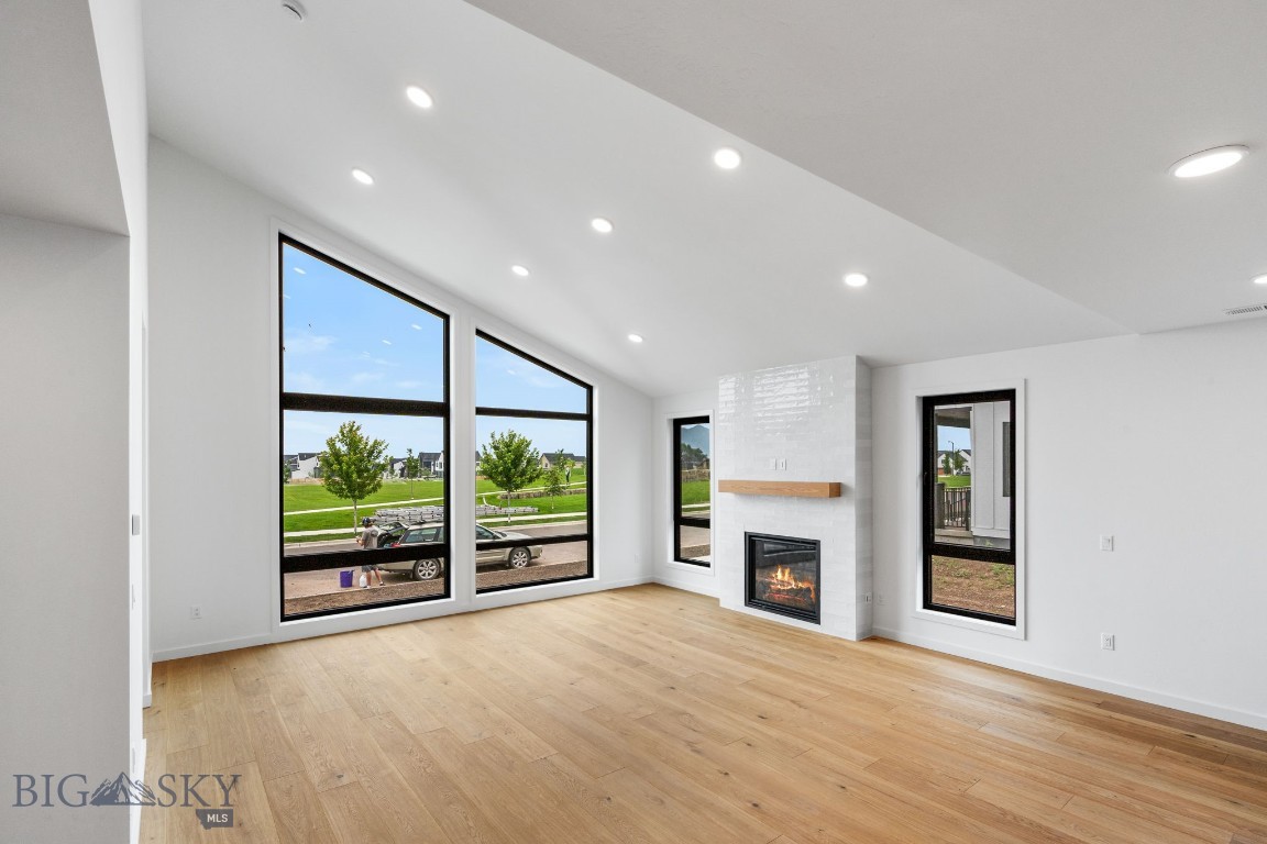 Bozeman, Montana 59718, United States, 5 Bedrooms Bedrooms, ,4 BathroomsBathrooms,Residential,Contingent,49766