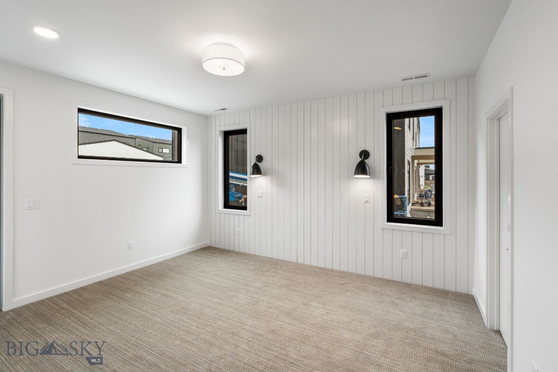 Bozeman, Montana 59718, United States, 5 Bedrooms Bedrooms, ,4 BathroomsBathrooms,Residential,Contingent,49766