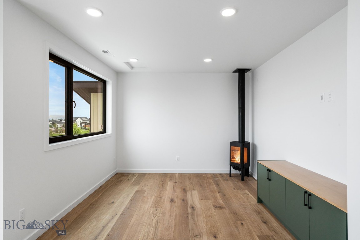 Bozeman, Montana 59718, United States, 5 Bedrooms Bedrooms, ,4 BathroomsBathrooms,Residential,Contingent,49766