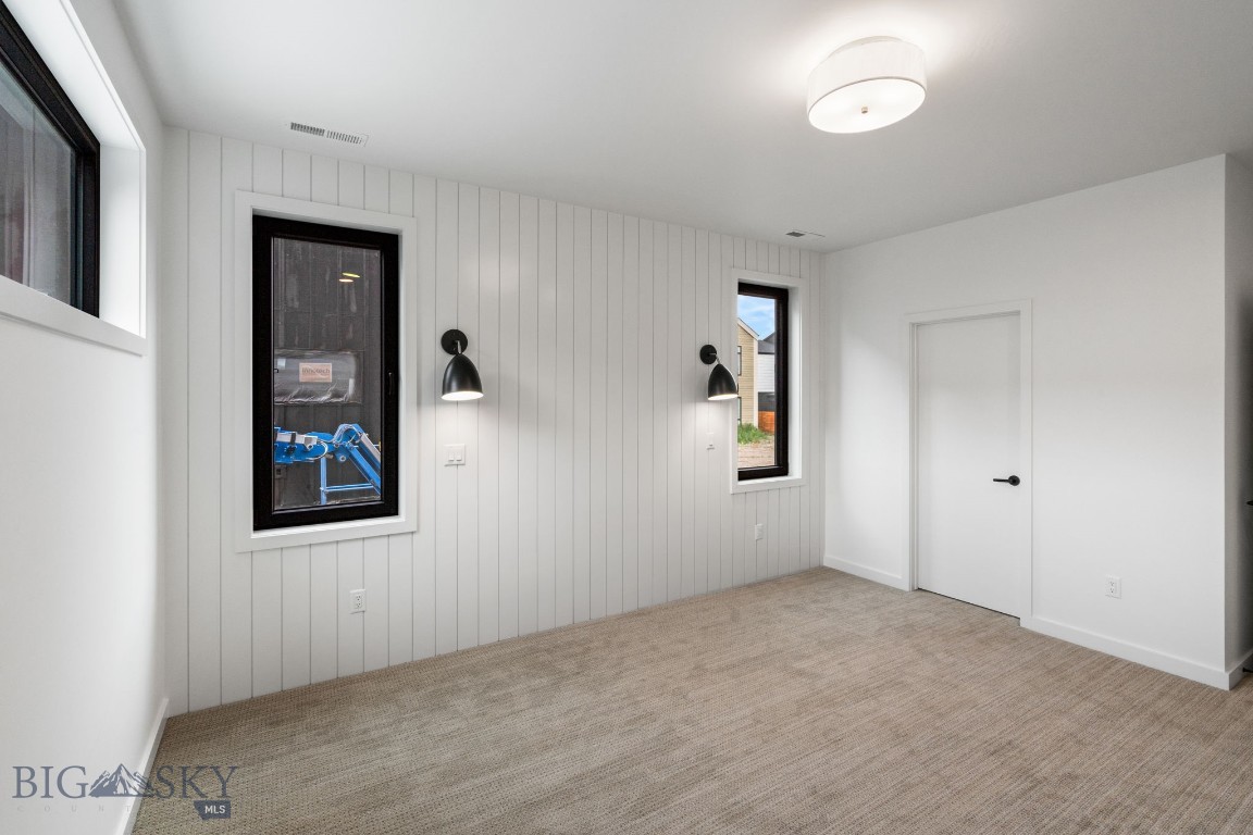 Bozeman, Montana 59718, United States, 5 Bedrooms Bedrooms, ,4 BathroomsBathrooms,Residential,Contingent,49766