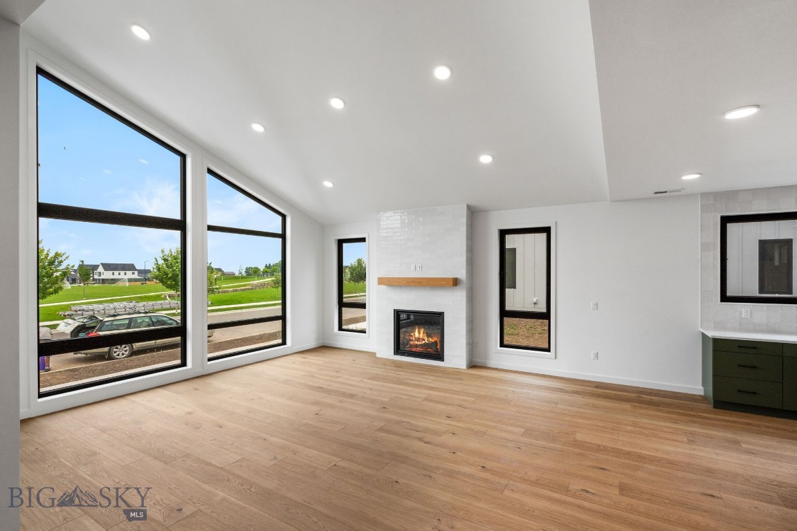 Bozeman, Montana 59718, United States, 5 Bedrooms Bedrooms, ,4 BathroomsBathrooms,Residential,Contingent,49766