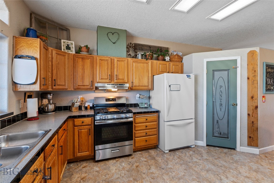 Ponderosa Pines - Residential