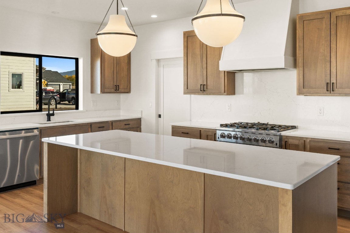 161 Noble Peak