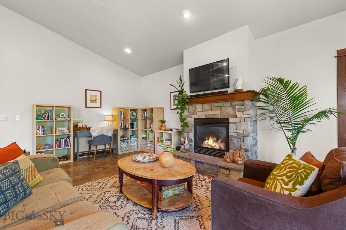 Oak Springs - Residential