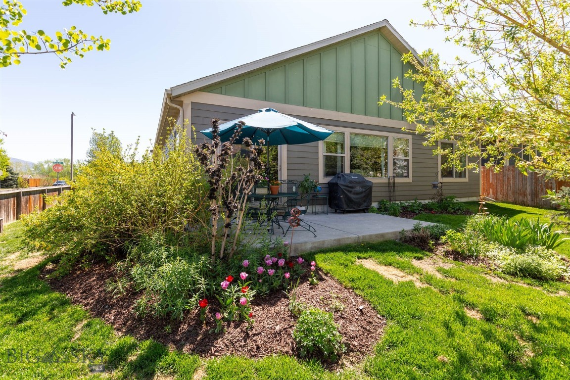 995 Meagher Avenue