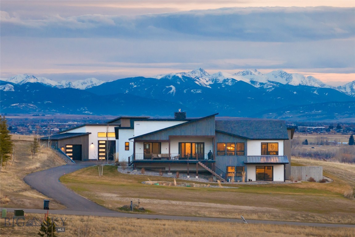 Bozeman, Montana 59715, United States, 4 Bedrooms Bedrooms, ,4 BathroomsBathrooms,Residential,Contingent,47643