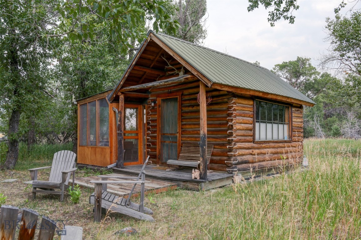 Grizzly Meadows - Residential Income