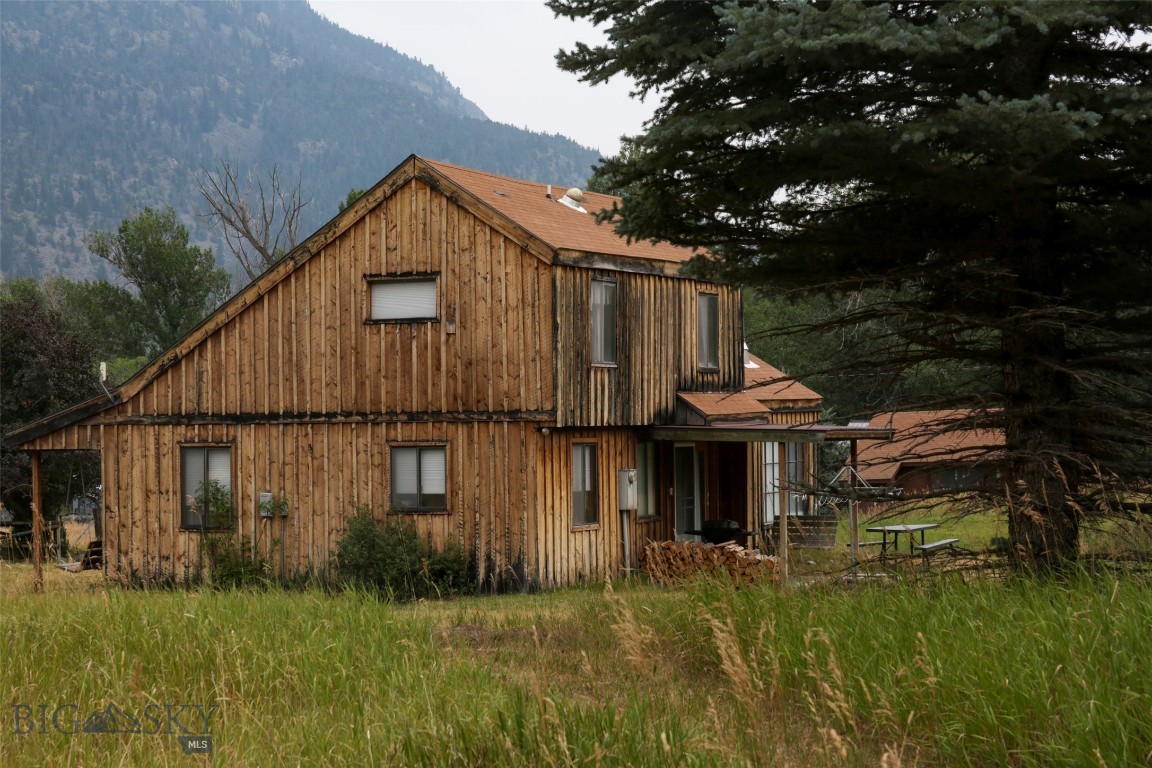 Grizzly Meadows - Residential Income