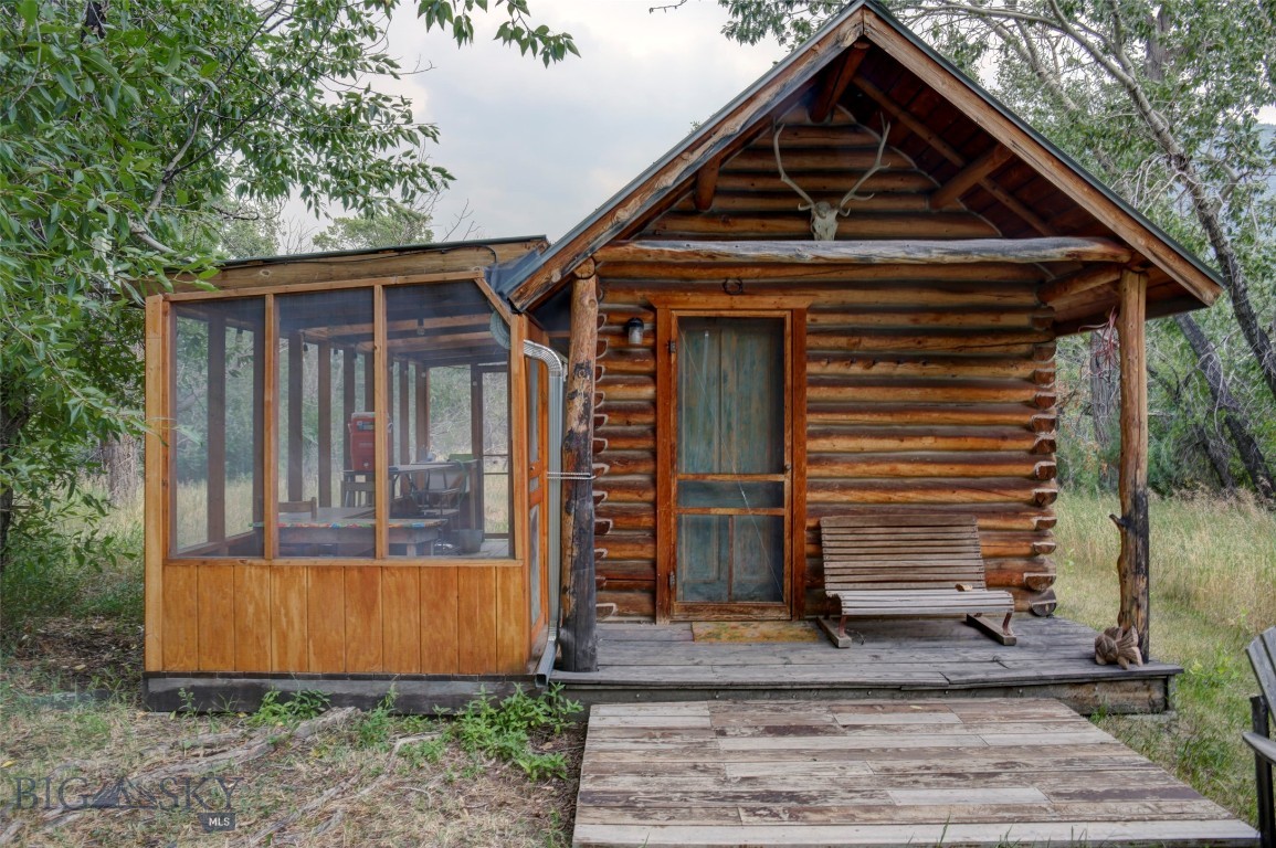 Grizzly Meadows - Residential Income