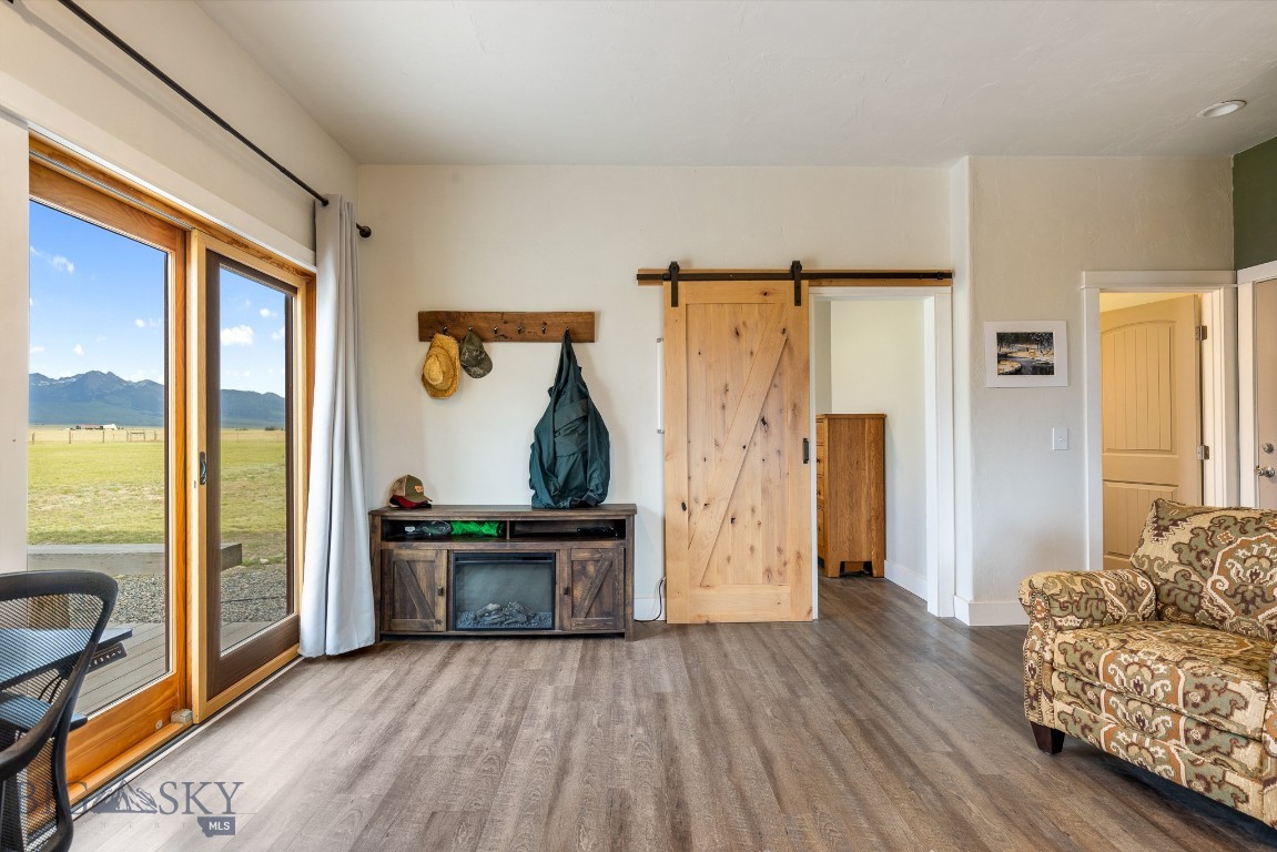 Holding Pen - Residential