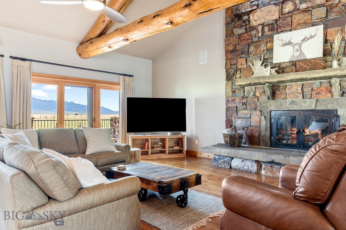 Holding Pen - Residential