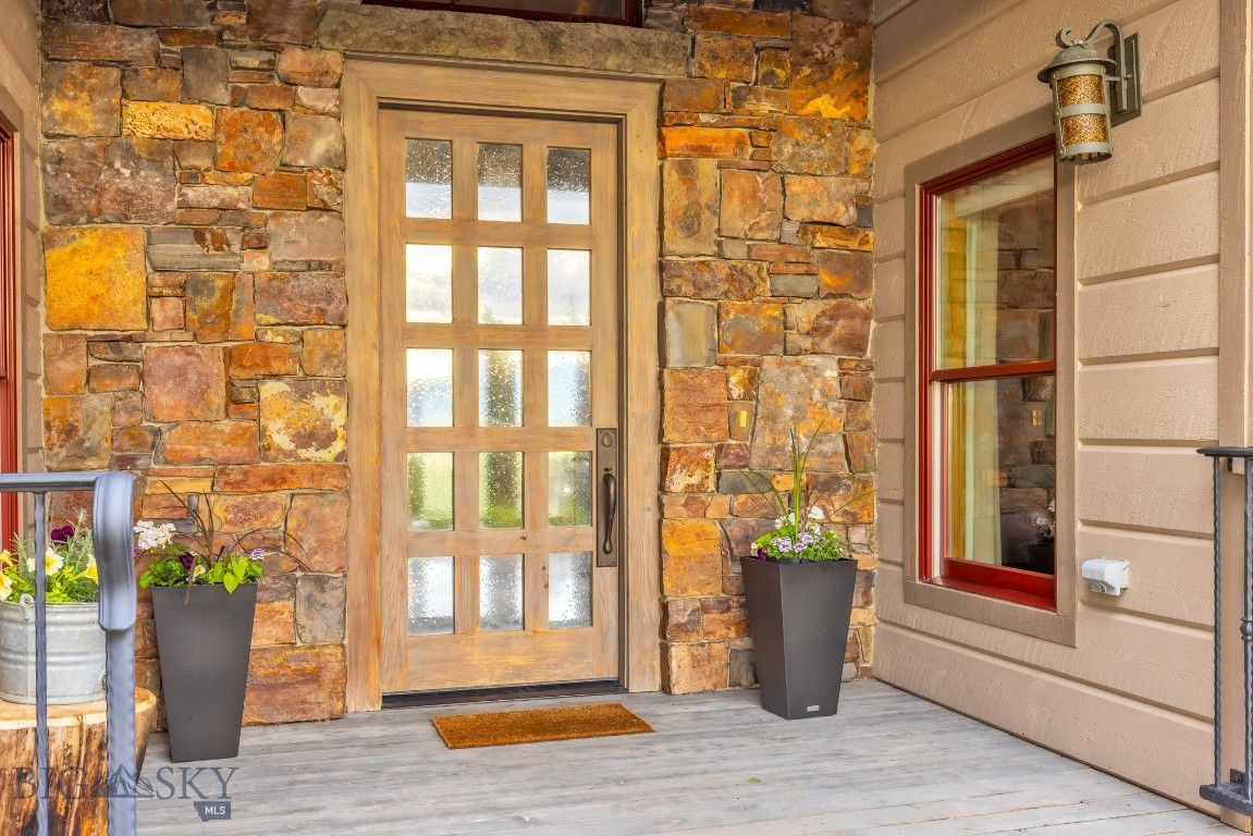 Holding Pen - Residential