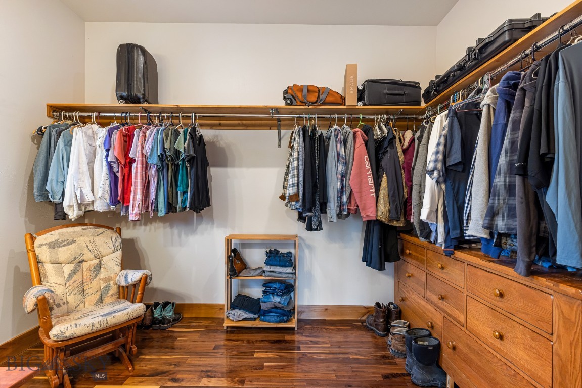 Holding Pen - Residential