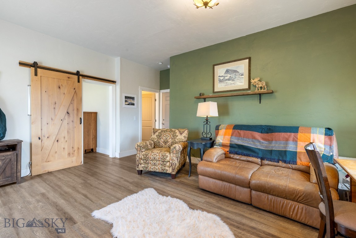 Holding Pen - Residential