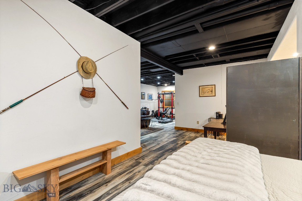 Holding Pen - Residential