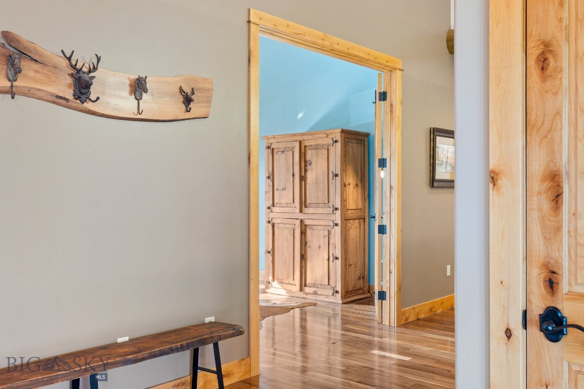 Holding Pen - Residential