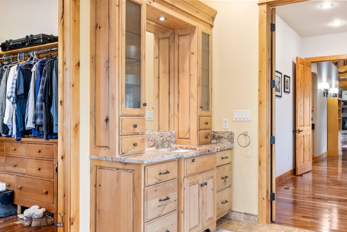 Holding Pen - Residential