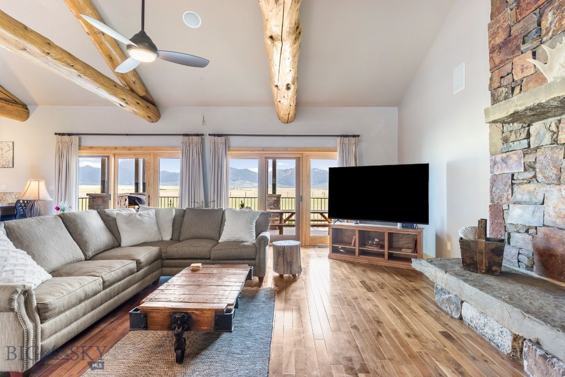 Holding Pen - Residential