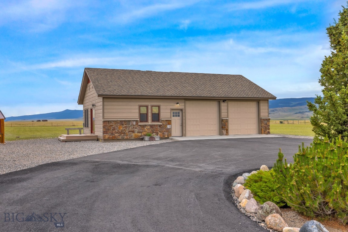 Holding Pen - Residential