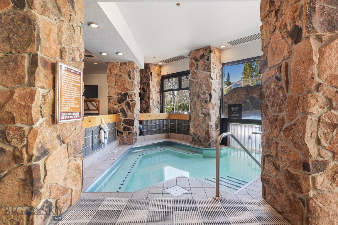 Shoshone Hotel Condos - Residential