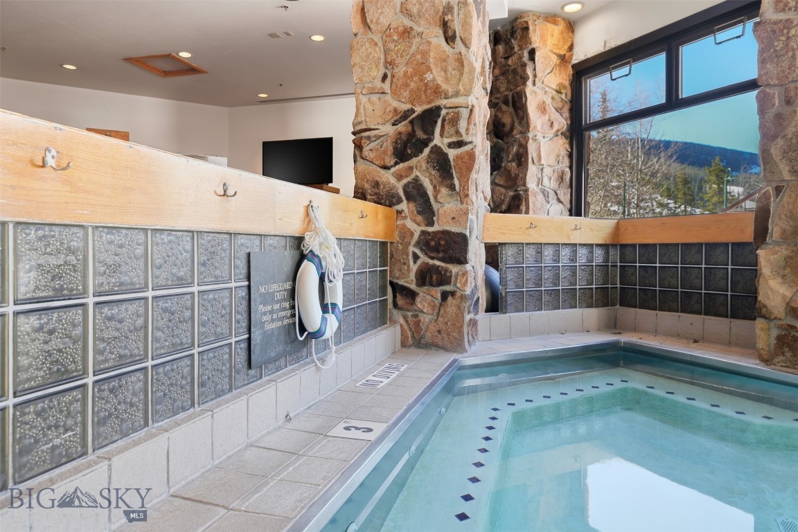 Shoshone Hotel Condos - Residential