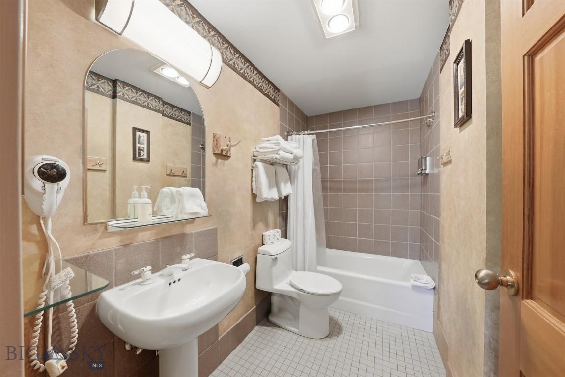 Shoshone Hotel Condos - Residential