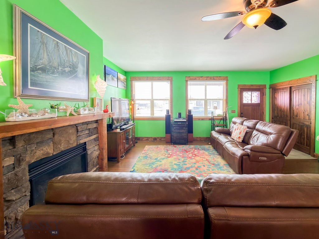 Pioneer Crossing - Residential