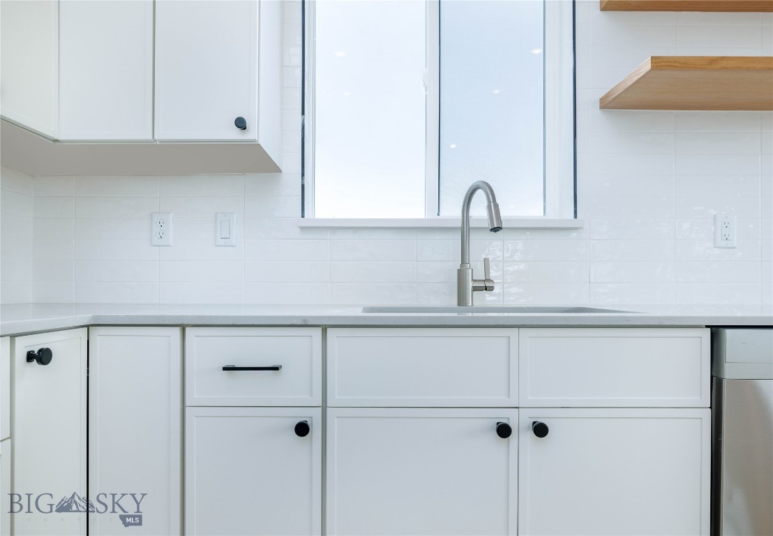 Ennis, Montana 59729, United States, 3 Bedrooms Bedrooms, ,2 BathroomsBathrooms,Residential,Active,54875