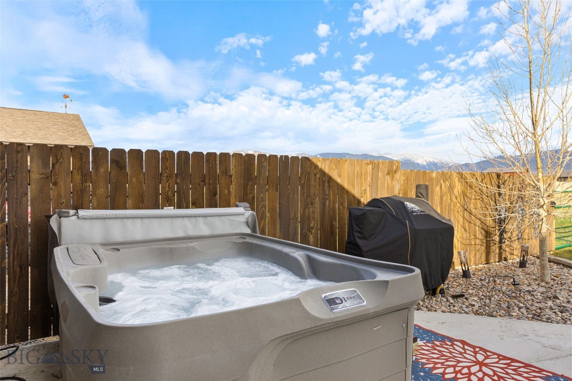 Sky View in Ennis - Residential