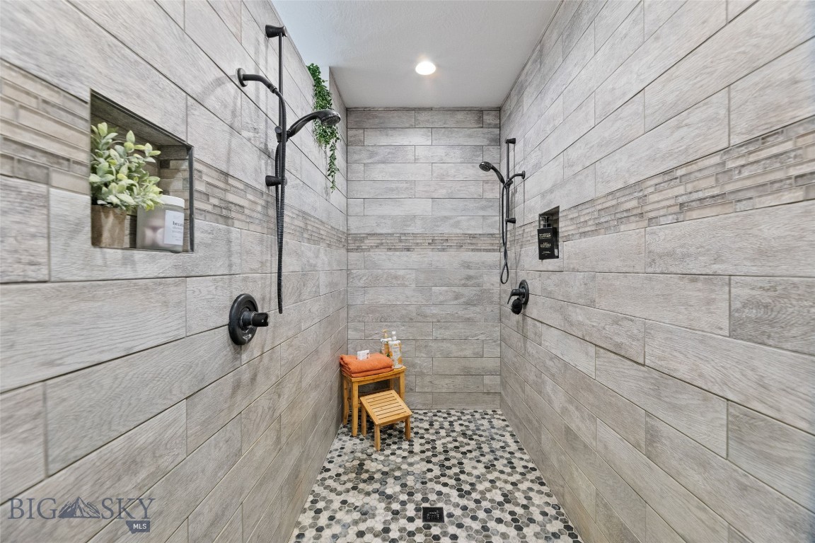 Sky View in Ennis - Residential