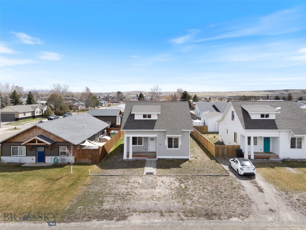 607 W Adams Street