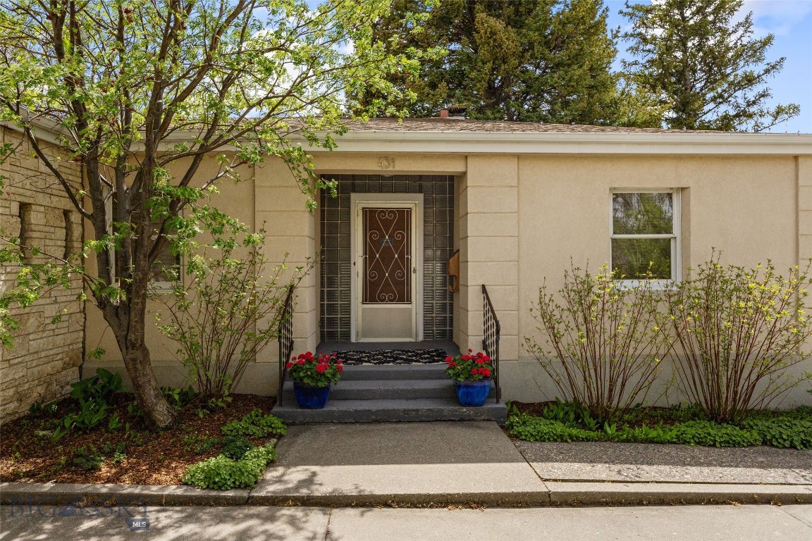 431 S 5th Street