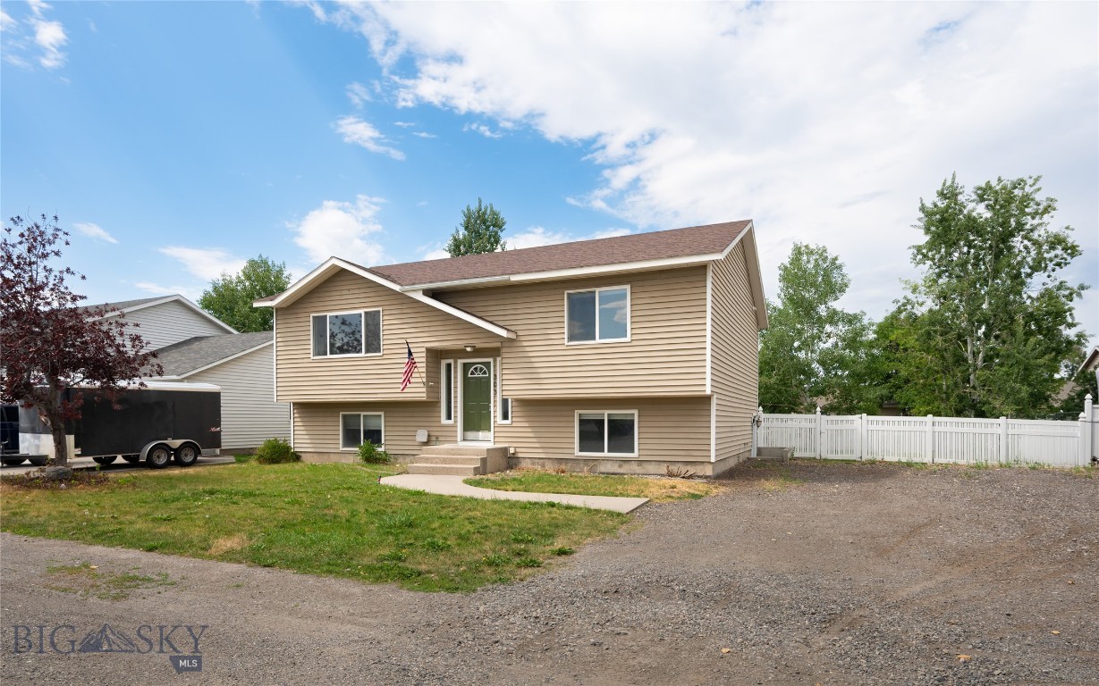 Belgrade, Montana 59714, United States, 4 Bedrooms Bedrooms, ,2 BathroomsBathrooms,Residential,Active,178169