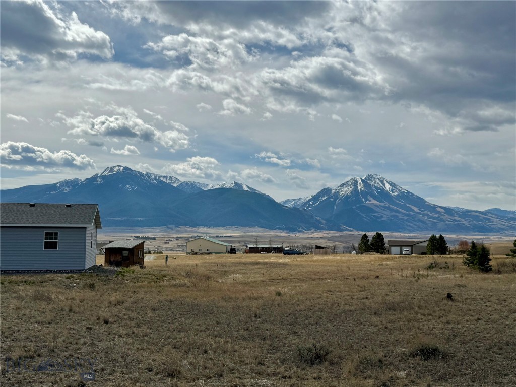 Yellowstone Trail - Residential