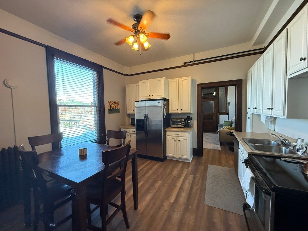 8 W Park Street 405