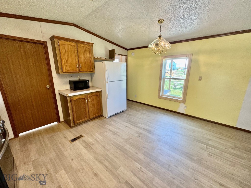 410 Meadowlark Drive