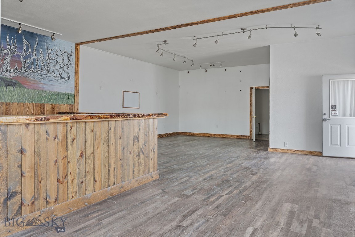 Middle Creek Meadows - Commercial Lease