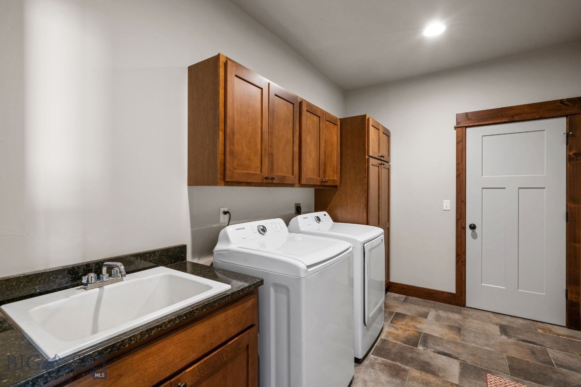 Bozeman, Montana 59718, United States, 4 Bedrooms Bedrooms, ,2 BathroomsBathrooms,Residential,Contingent,77529